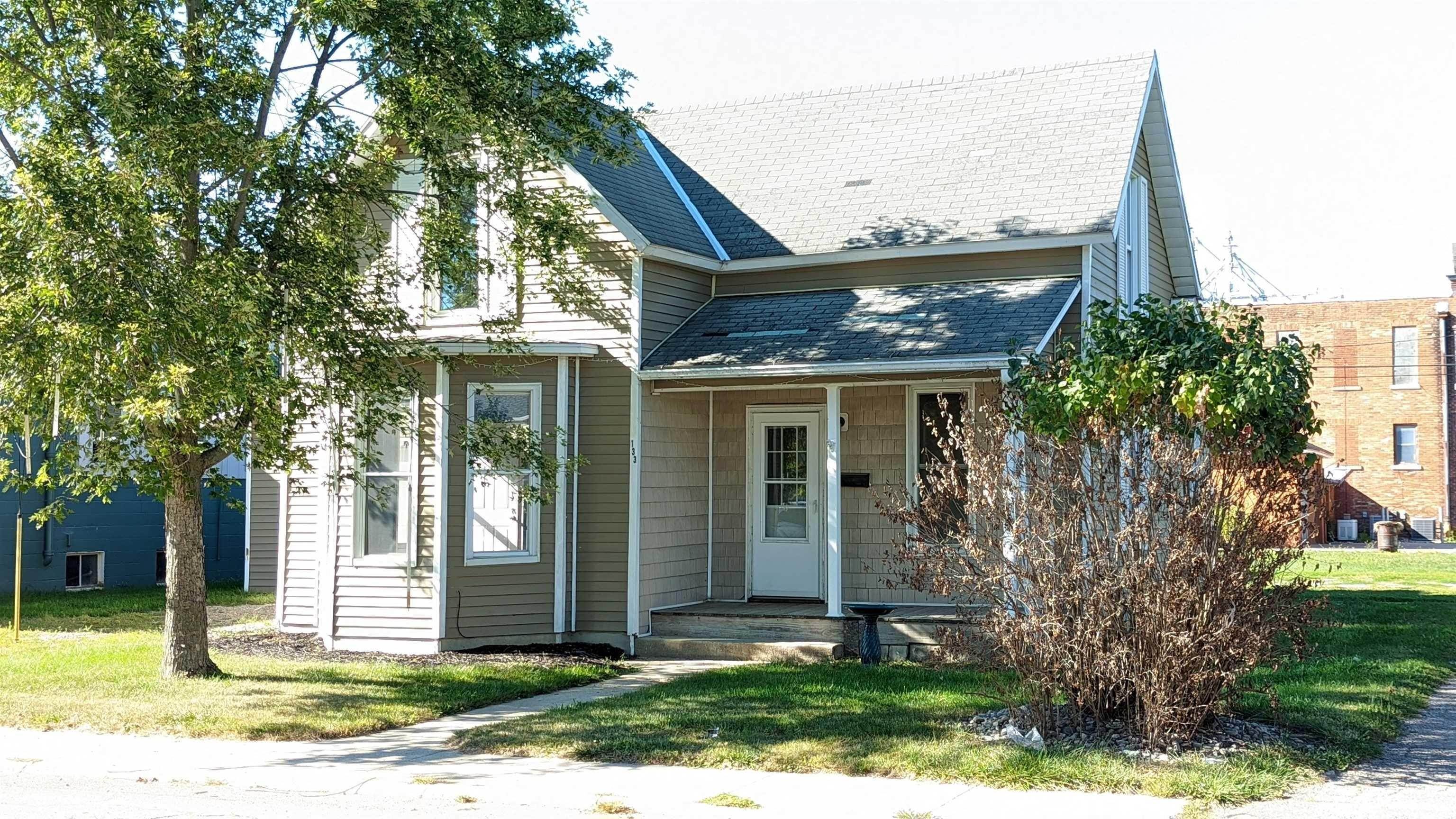 2. Single Family for Sale at Monroe, IN 46772
