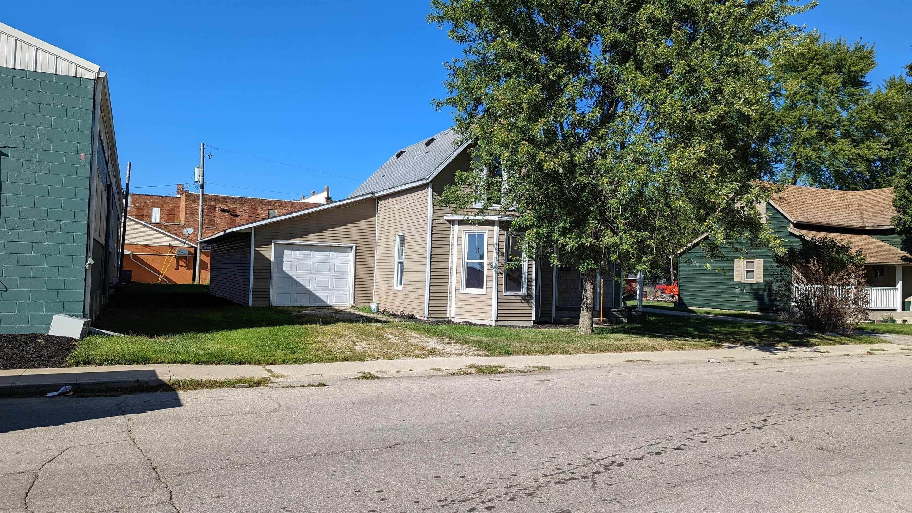 7. Single Family for Sale at Monroe, IN 46772