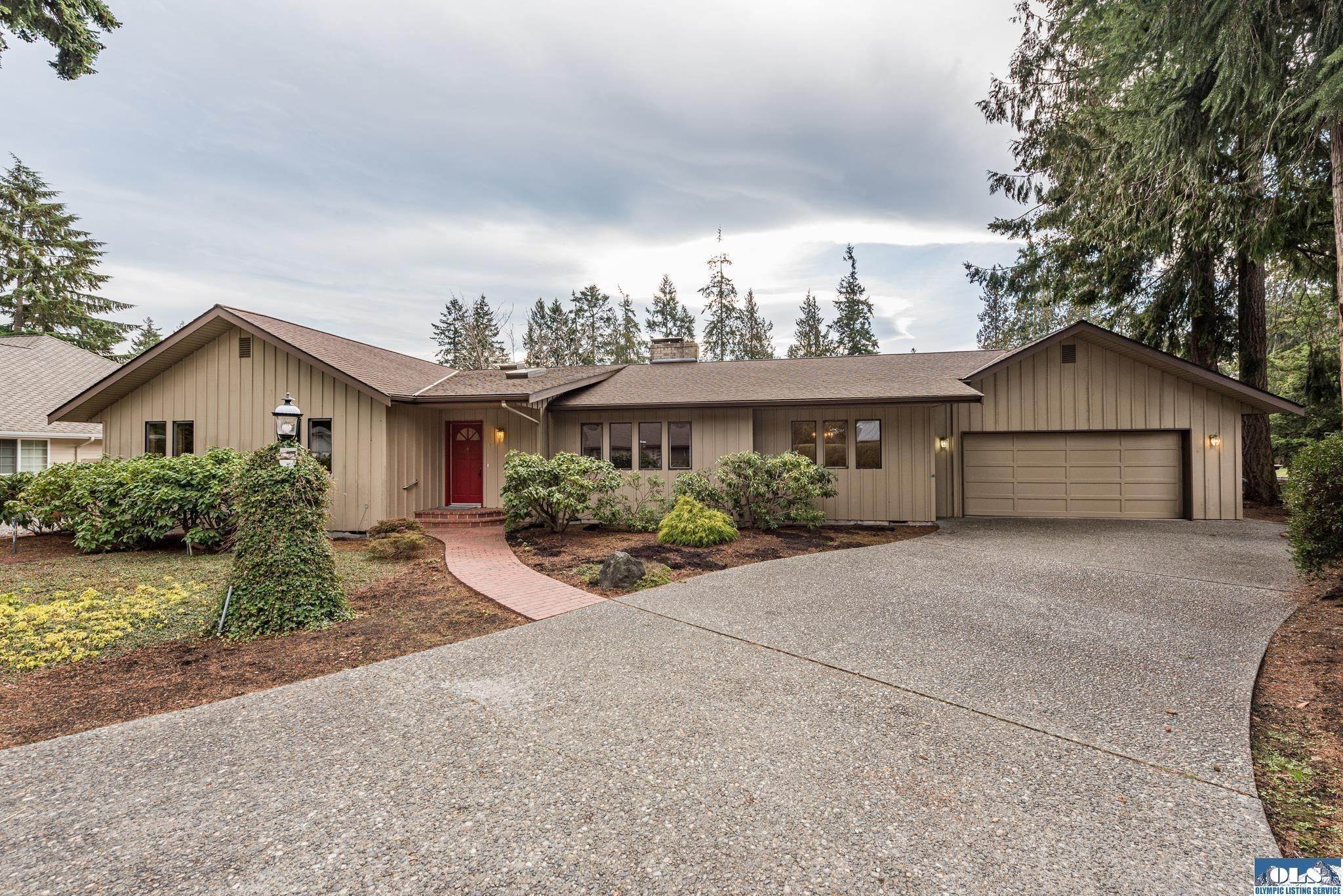 Single Family for Sale at Sequim, WA 98382