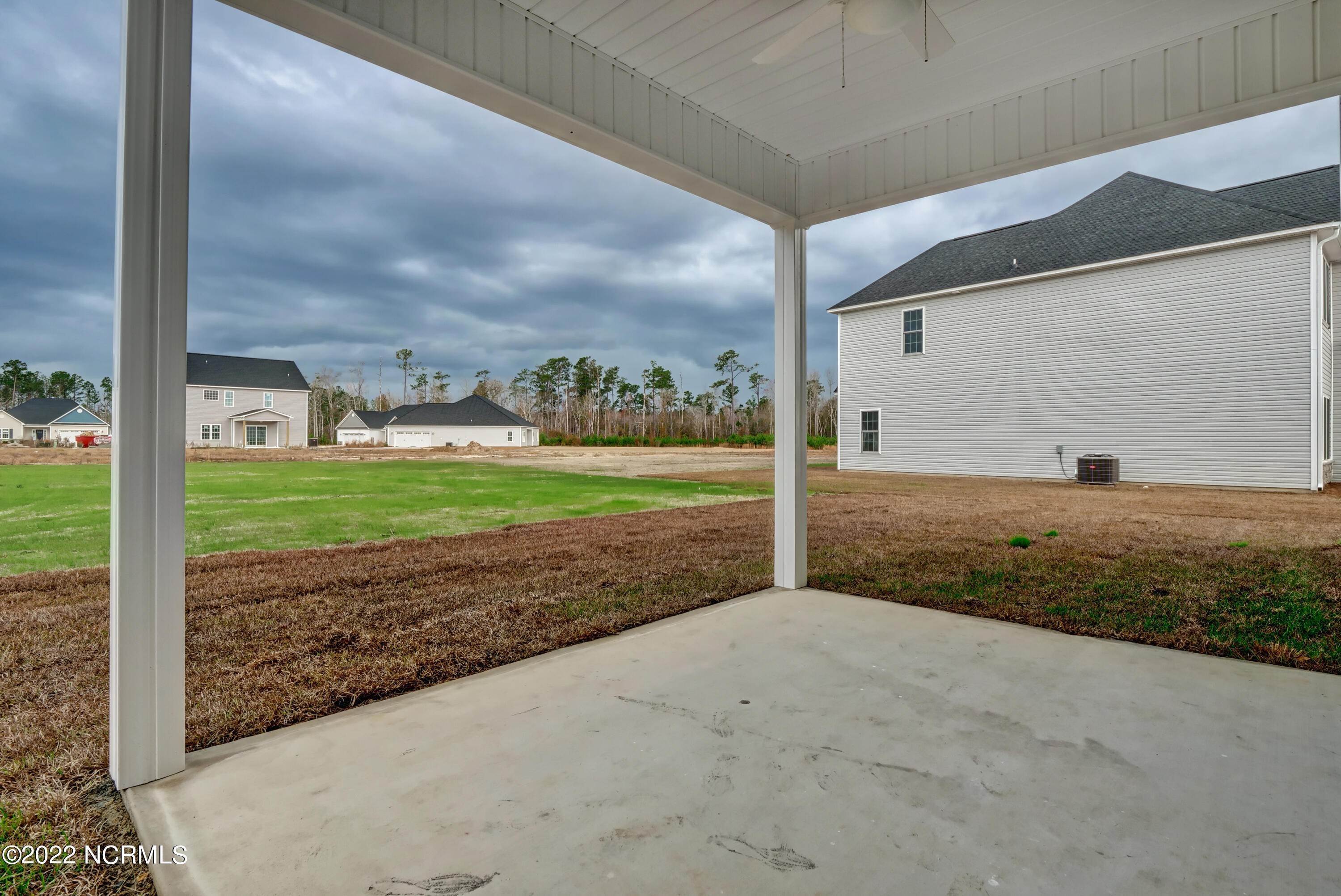 9. Single Family for Sale at Rocky Point, NC 28457