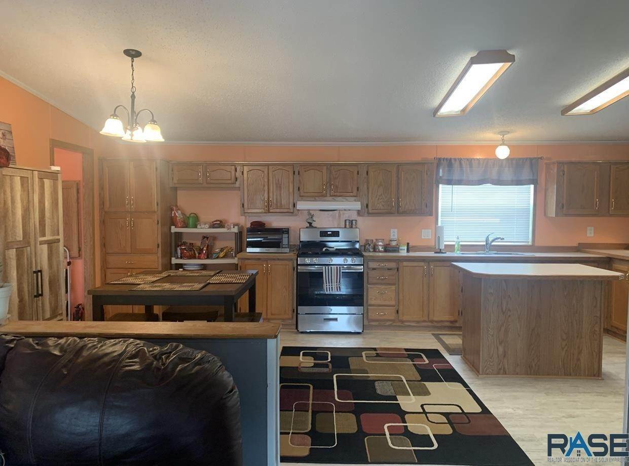 17. Manufactured Home for Sale at Chester, SD 57075