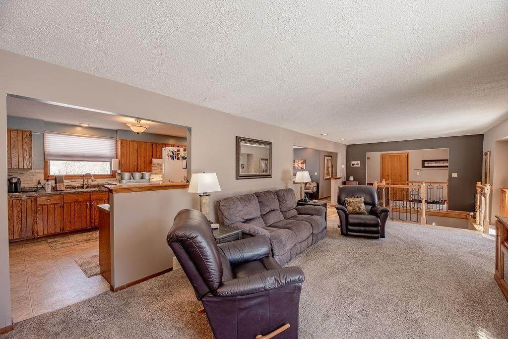 22. Single Family for Sale at Hayward, WI 54843