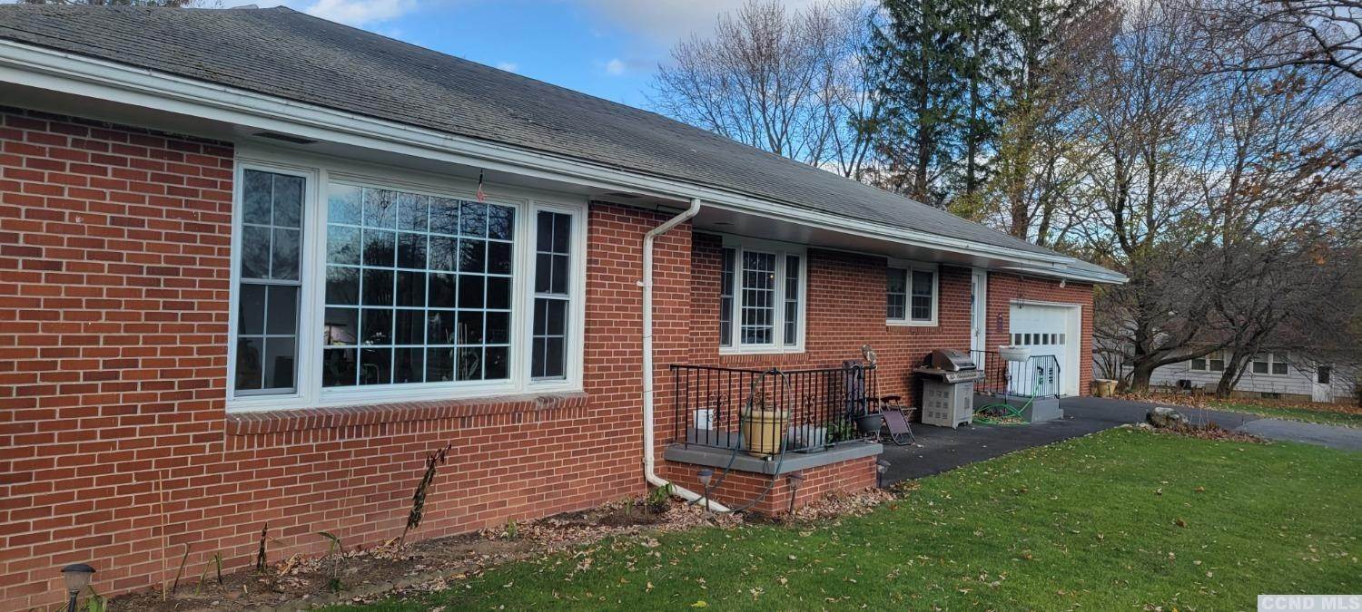 21. Single Family for Sale at Greenville, NY 12083