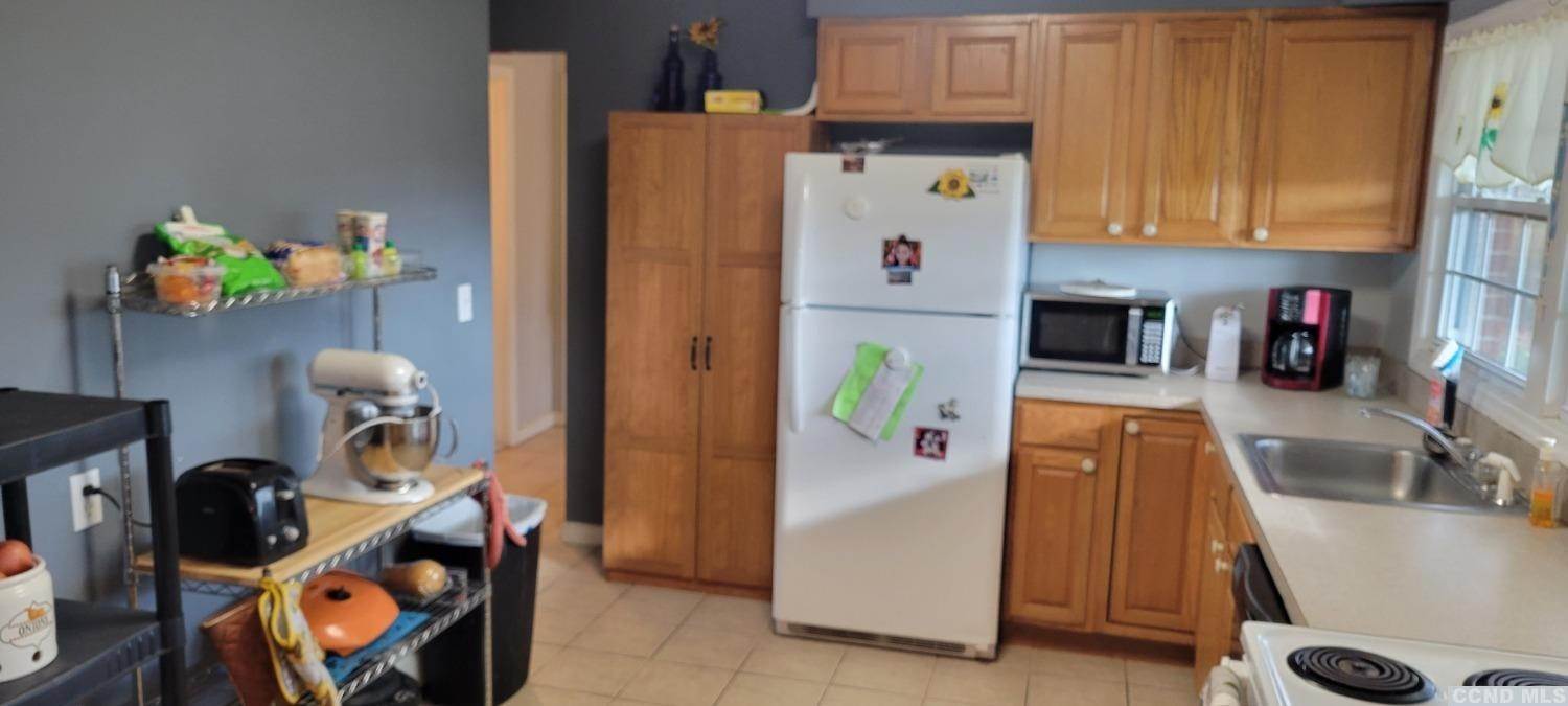28. Single Family for Sale at Greenville, NY 12083