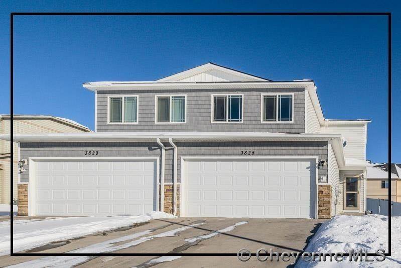 Single Family for Sale at Cheyenne, WY 82009