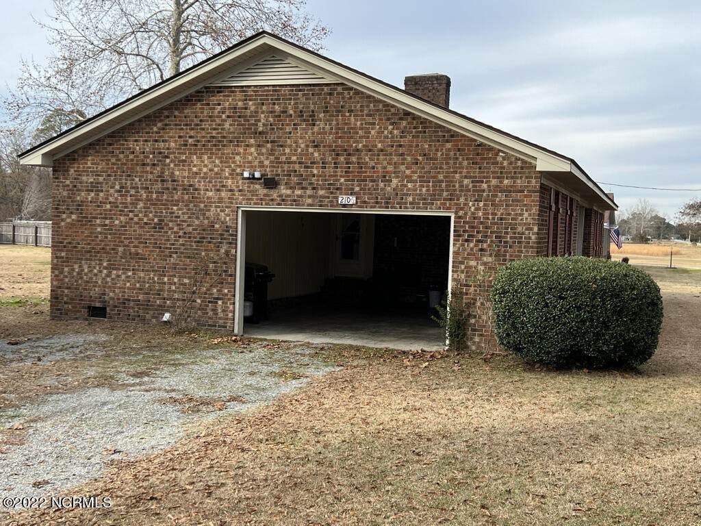 5. Single Family for Sale at Greenville, NC 27834