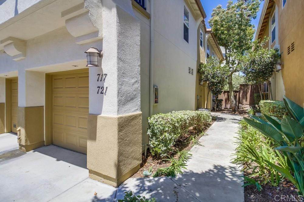 8. Condominium for Sale at Chula Vista, CA 91911
