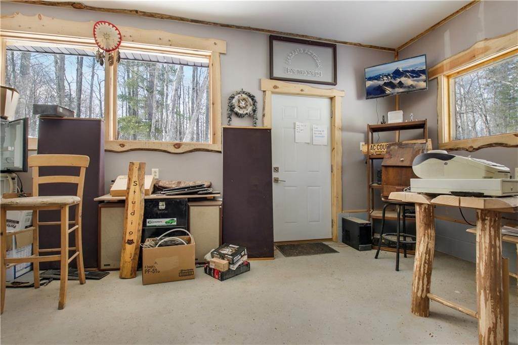 24. Single Family for Sale at Hayward, WI 54843
