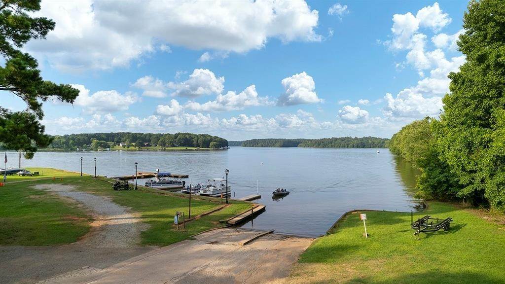 44. Single Family for Sale at Madison, GA 30650