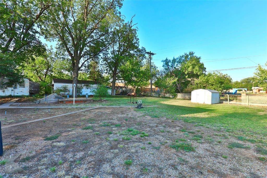 34. Single Family for Sale at Rule, TX 79547