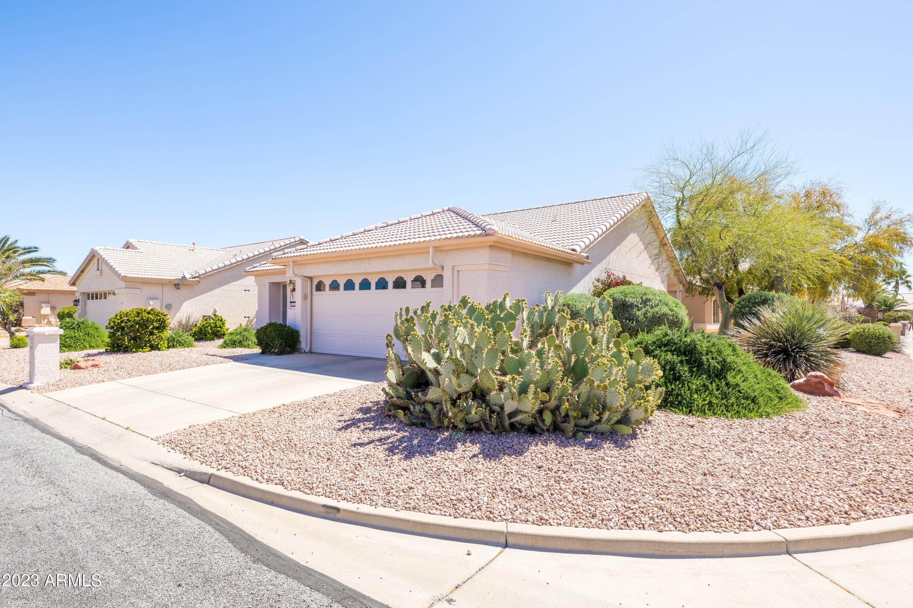 18. Single Family for Sale at Goodyear, AZ 85395