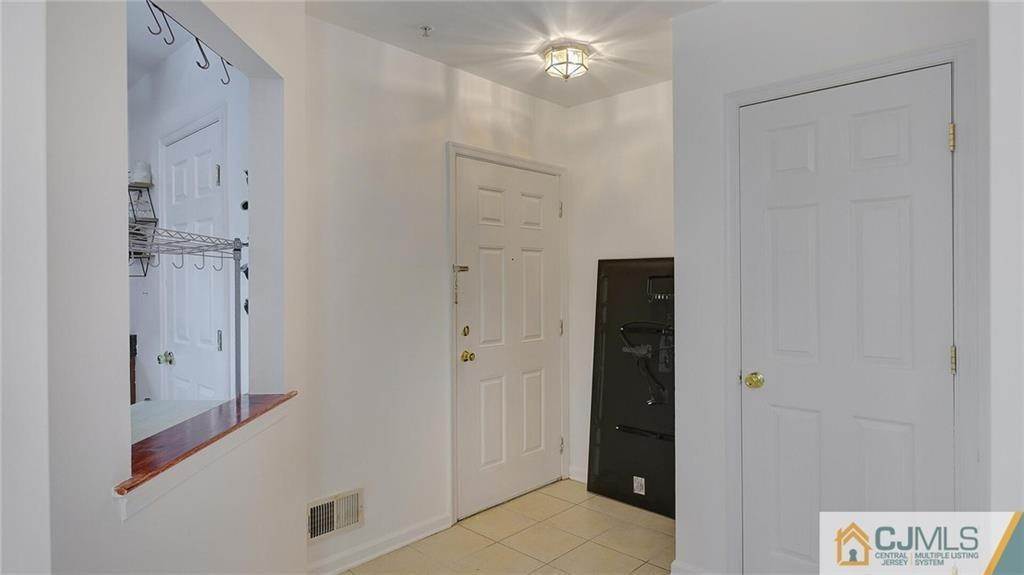 6. Townhouse for Sale at Monroe, NJ 08831