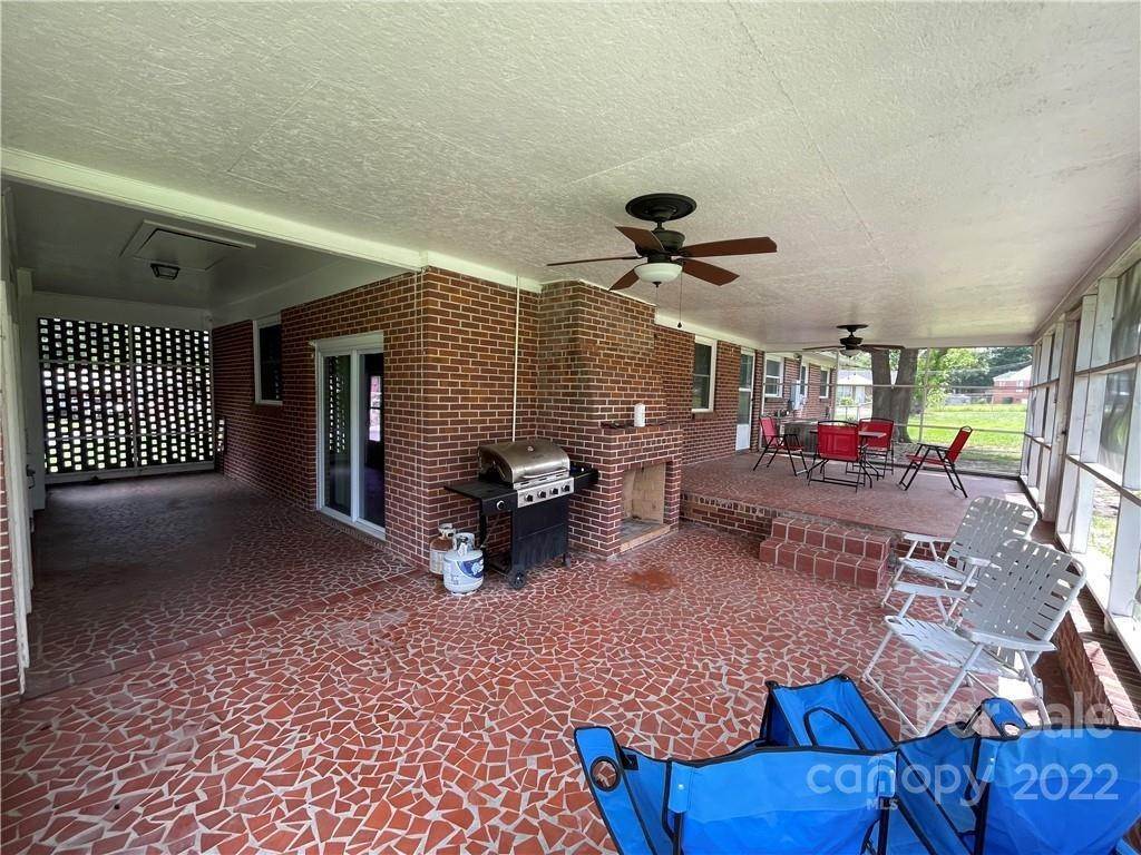 16. Single Family for Sale at Chester, SC 29706
