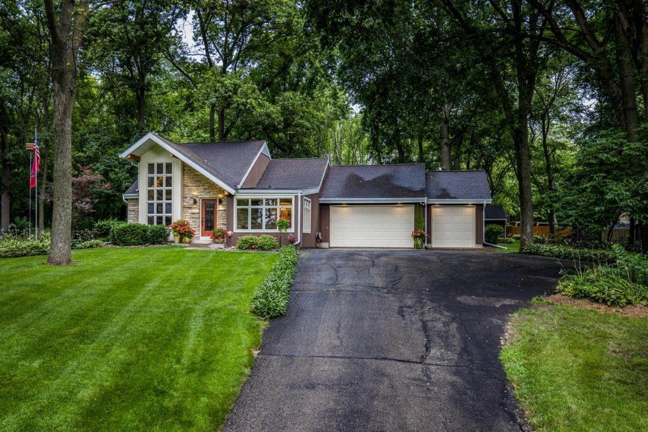 2. Single Family for Sale at Madison, WI 53718