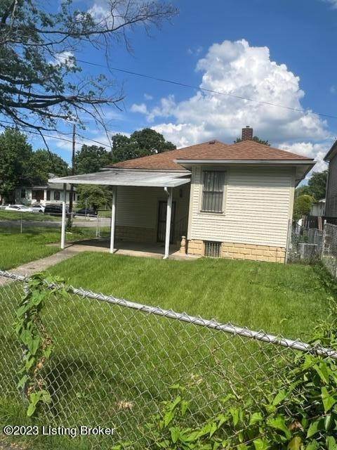 22. Single Family for Sale at Louisville, KY 40212
