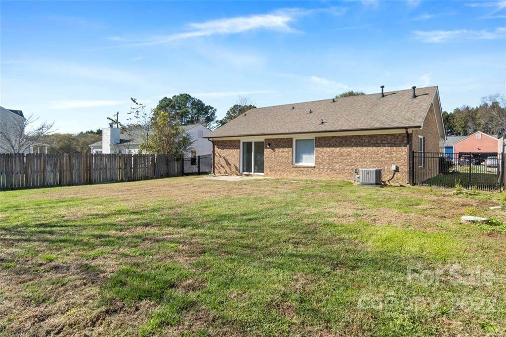 28. Single Family for Sale at Monroe, NC 28110