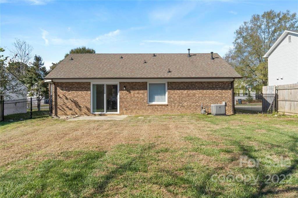 29. Single Family for Sale at Monroe, NC 28110