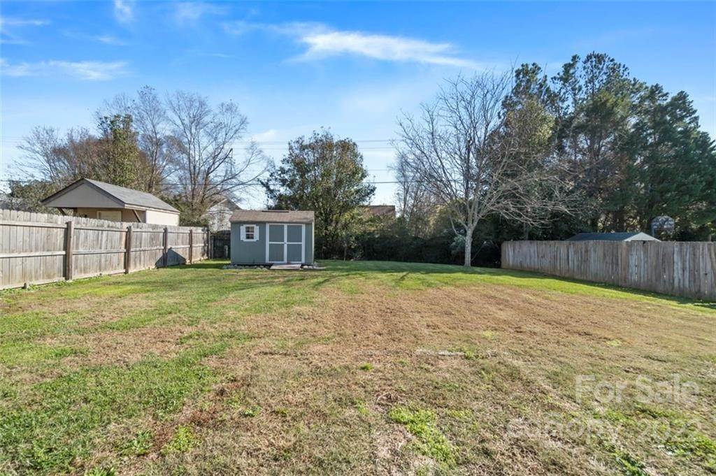 26. Single Family for Sale at Monroe, NC 28110
