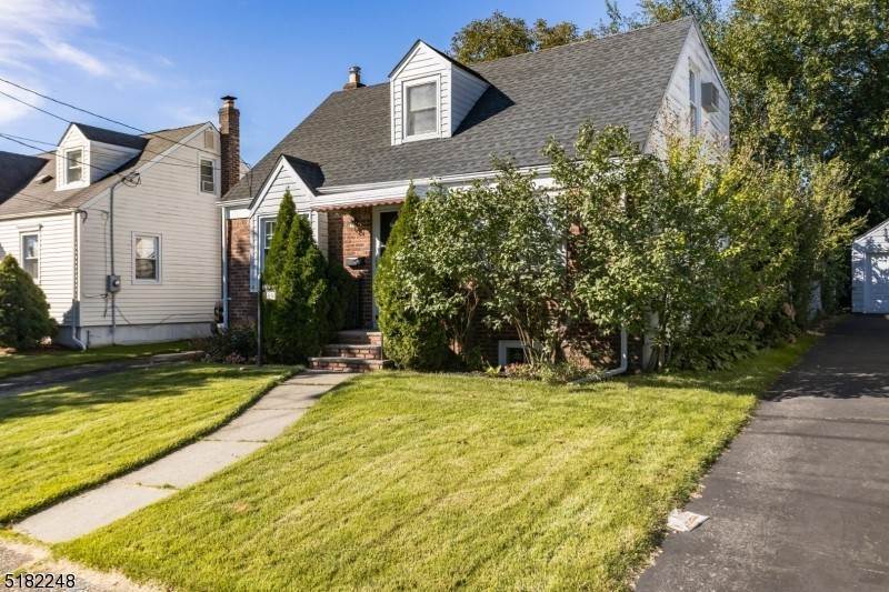 2. Single Family for Sale at Clifton, NJ 07011