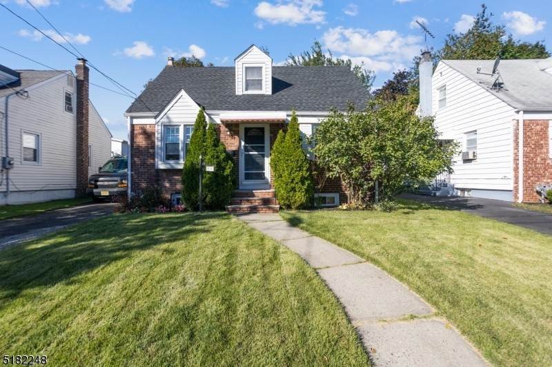 5. Single Family for Sale at Clifton, NJ 07011