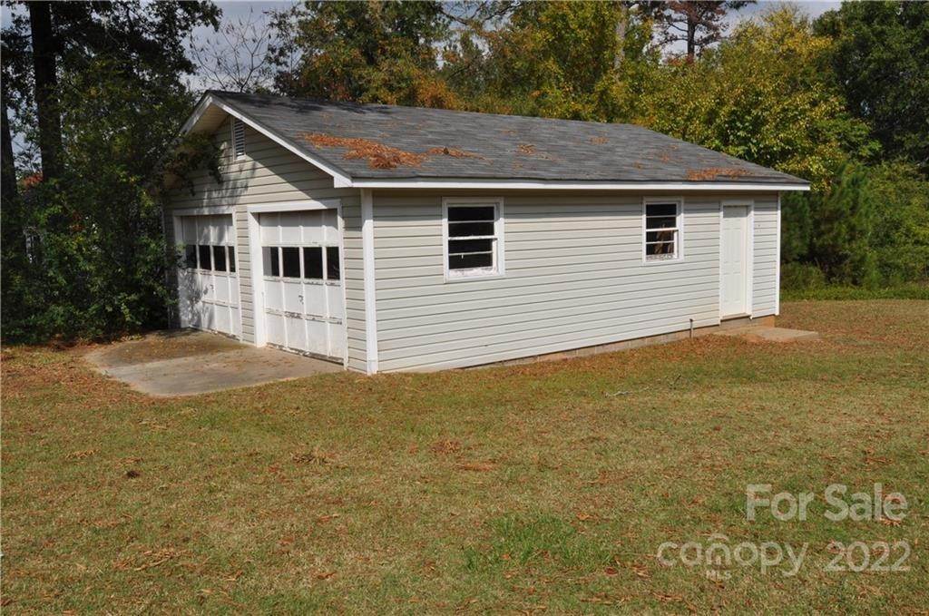 9. Single Family for Sale at Chester, SC 29706