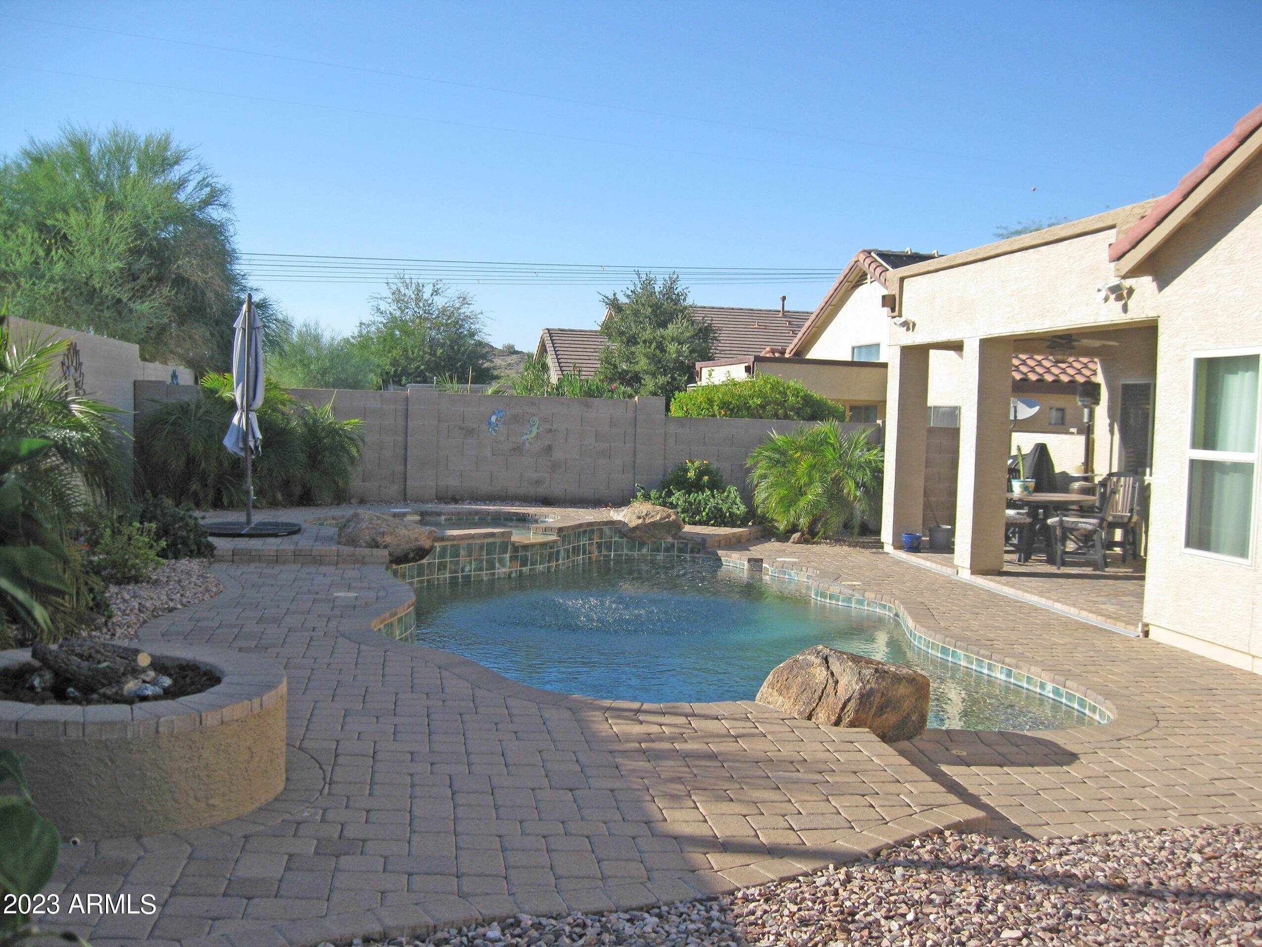 28. Single Family for Sale at Goodyear, AZ 85338