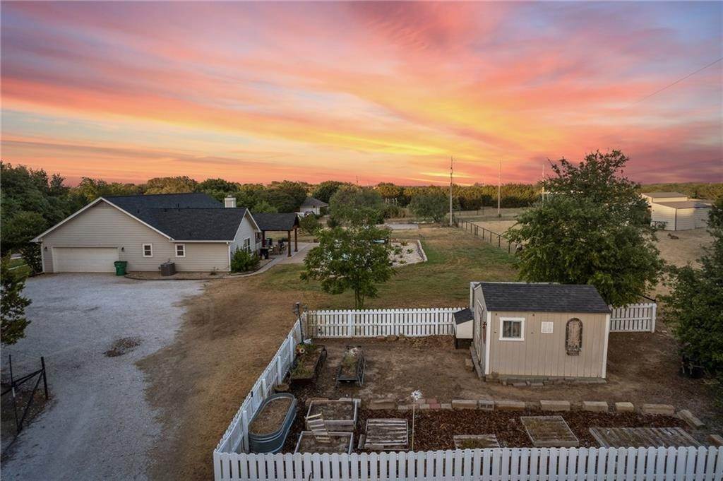 46. Single Family for Sale at Clifton, TX 76634
