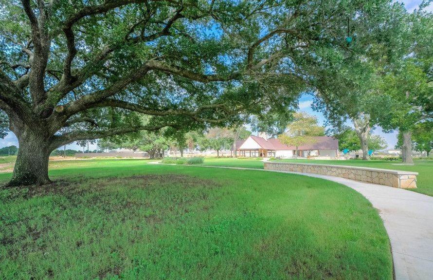 9. Windrow building at 17714 Seed Drill Lane, Hockley, TX 77447