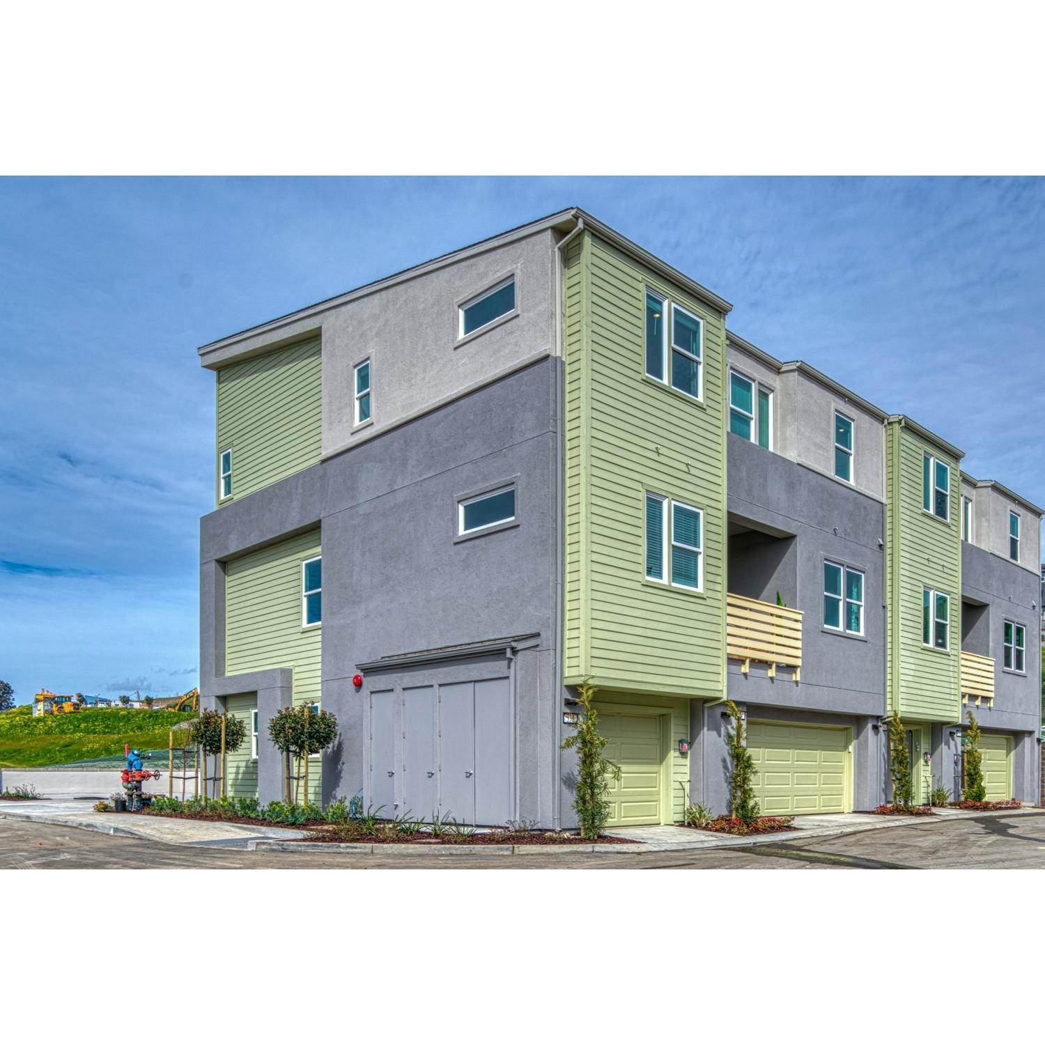 8. HayPark at SoMi xây dựng tại 29212 Mission Boulevard, Hayward, CA 94544