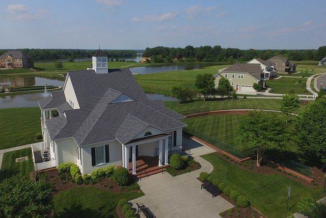 26. Meadowville Landing xây dựng tại 11619 Riverboat Drive, Chester, VA 23836