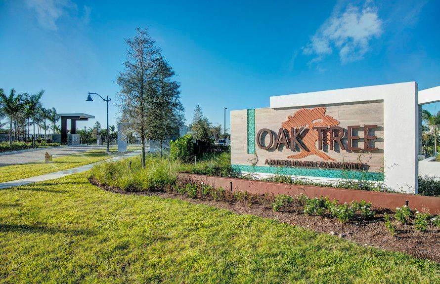 Oak Tree building at 2325 Rollingwood Court, Oakland Park, FL 33309