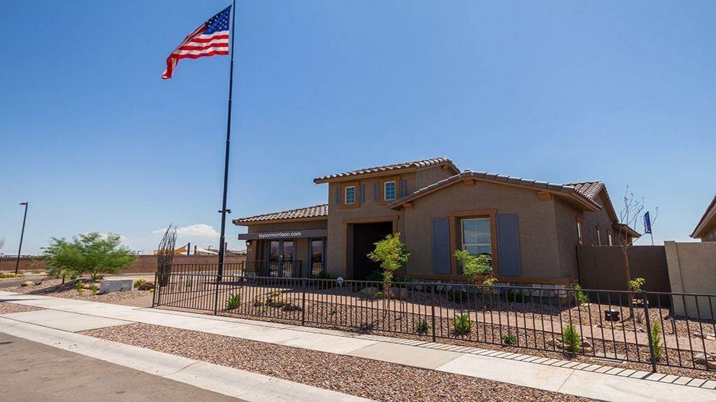 5. Single Family for Sale at La Mira Expedition Collection 5730 S. Bailey, Mesa, AZ 85212