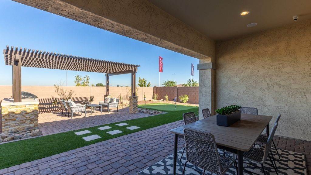 23. Single Family for Sale at La Mira Expedition Collection 5730 S. Bailey, Mesa, AZ 85212