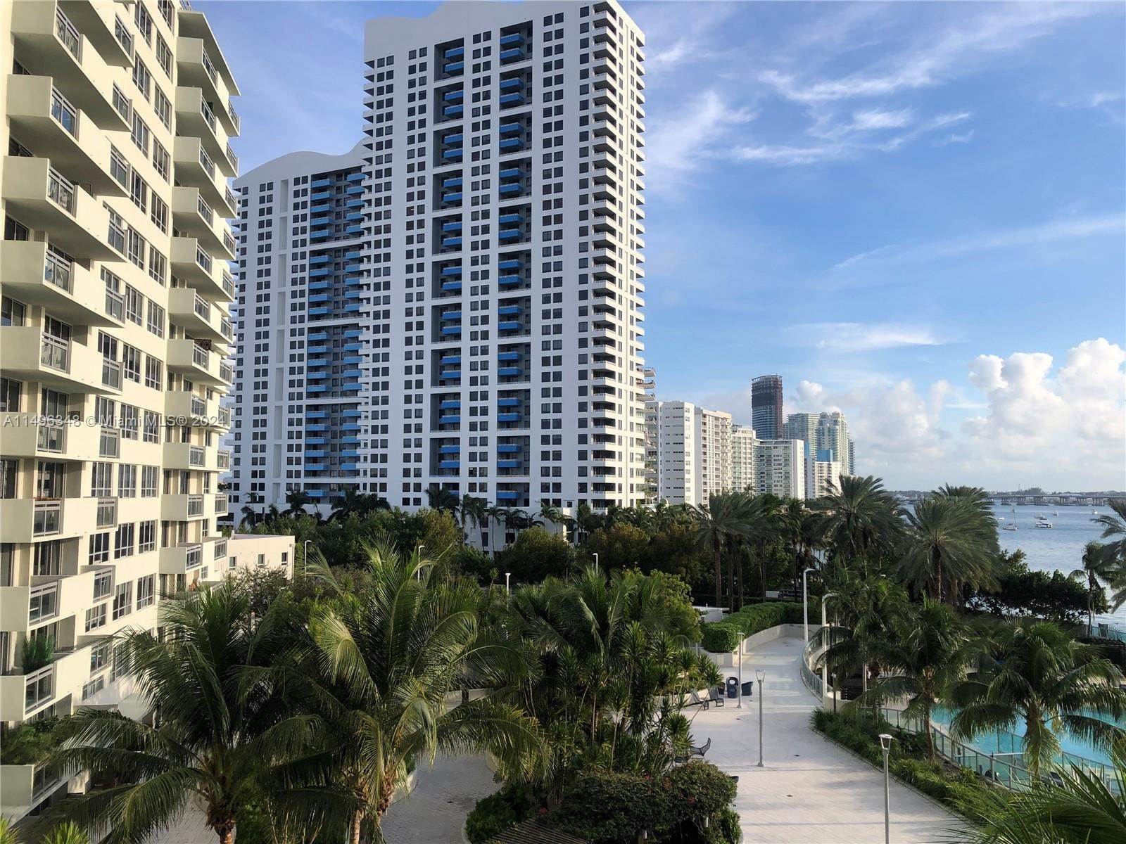 Condomínio para Venda às West Avenue, Miami Beach, FL 33139