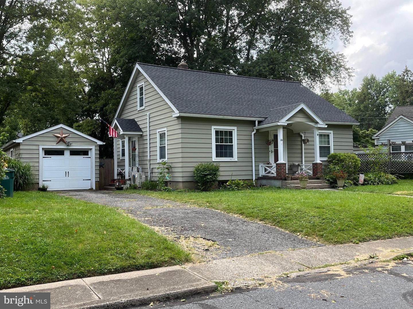 Single Family at Riegelsville, PA 18077