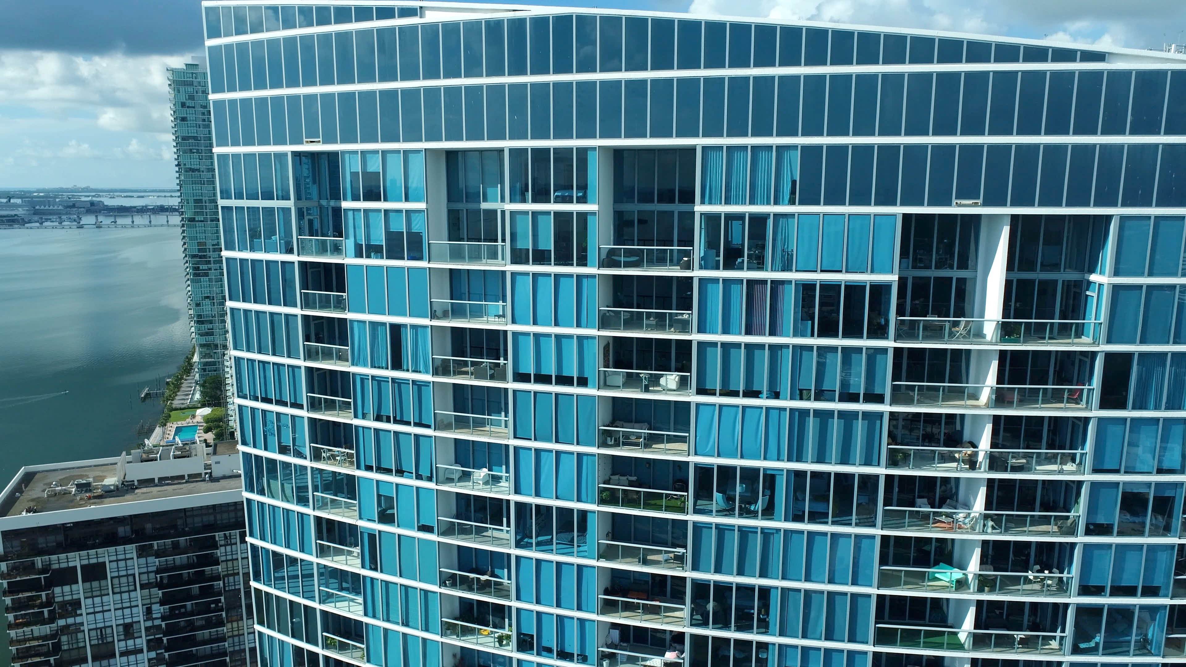 9. Blue building at 601 NE 36th St, Edgewater, Miami, FL 33137