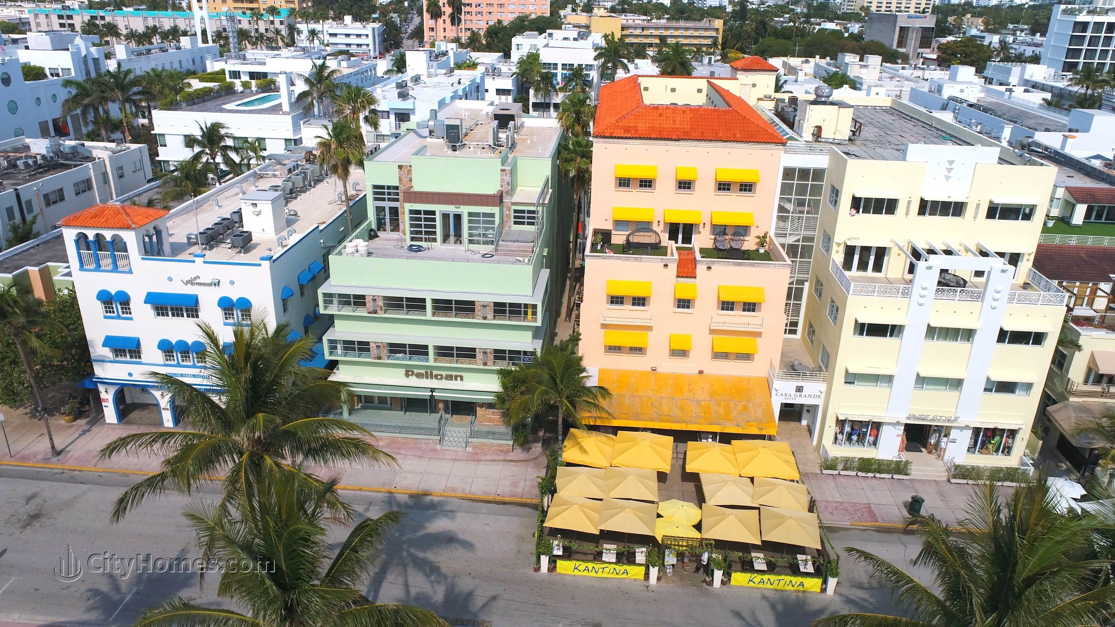 CASA GRANDE building at 834 Ocean Drive, Miami Beach, FL 33139