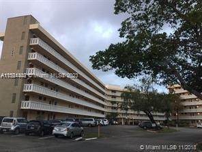 22. Condominium for Sale at Aventura, FL 33160