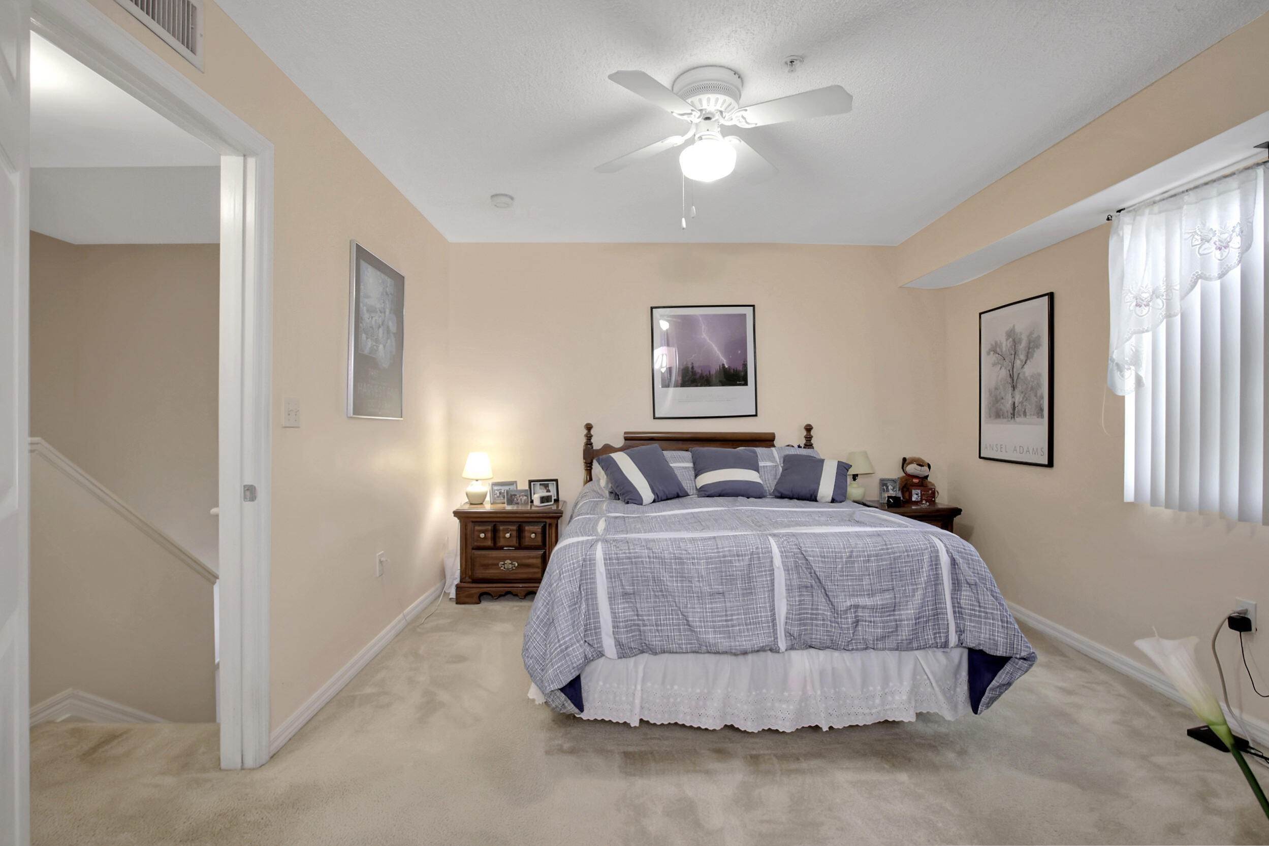 20. Townhouse for Sale at Aventura, FL 33180