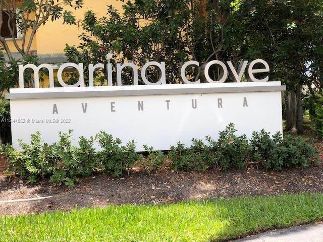 1. Townhouse for Sale at Aventura, FL 33180