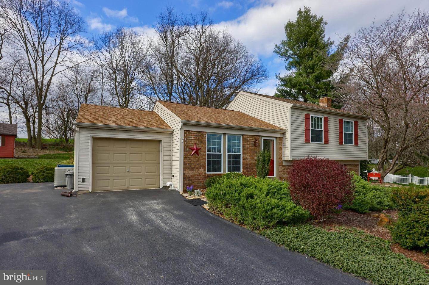 Single Family Homes at Mountville, PA 17554