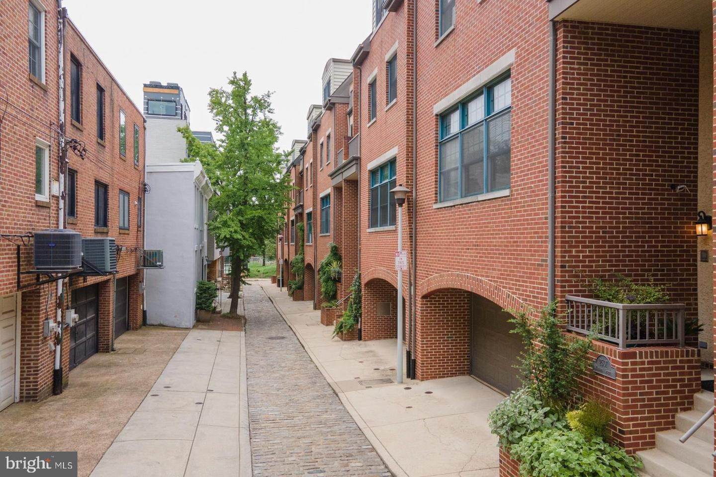 Condo / Townhouse for Sale at Fitler Square, Philadelphia, PA 19103