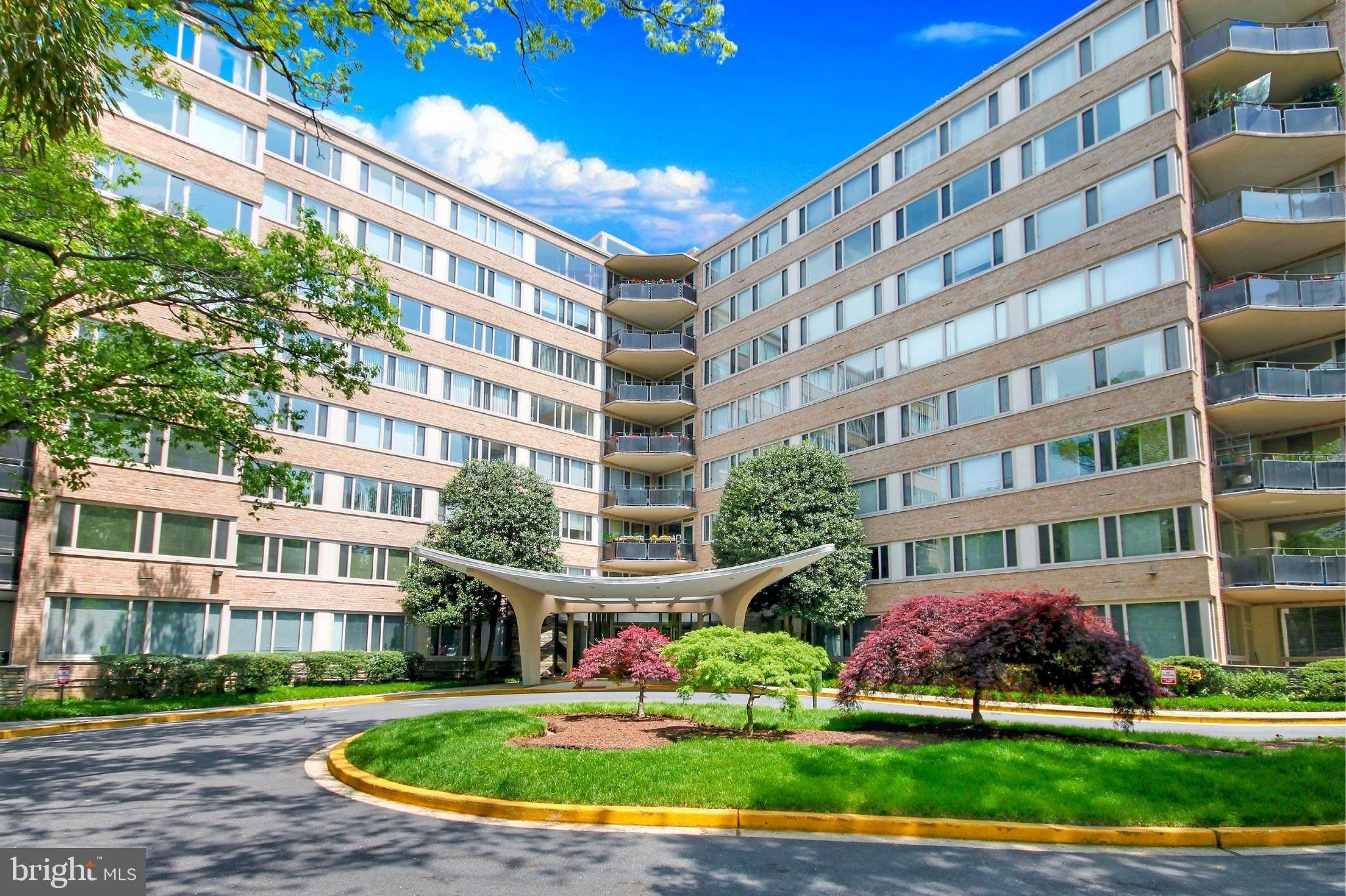 Cooperative for Sale at Observatory Circle, Washington, DC 20016