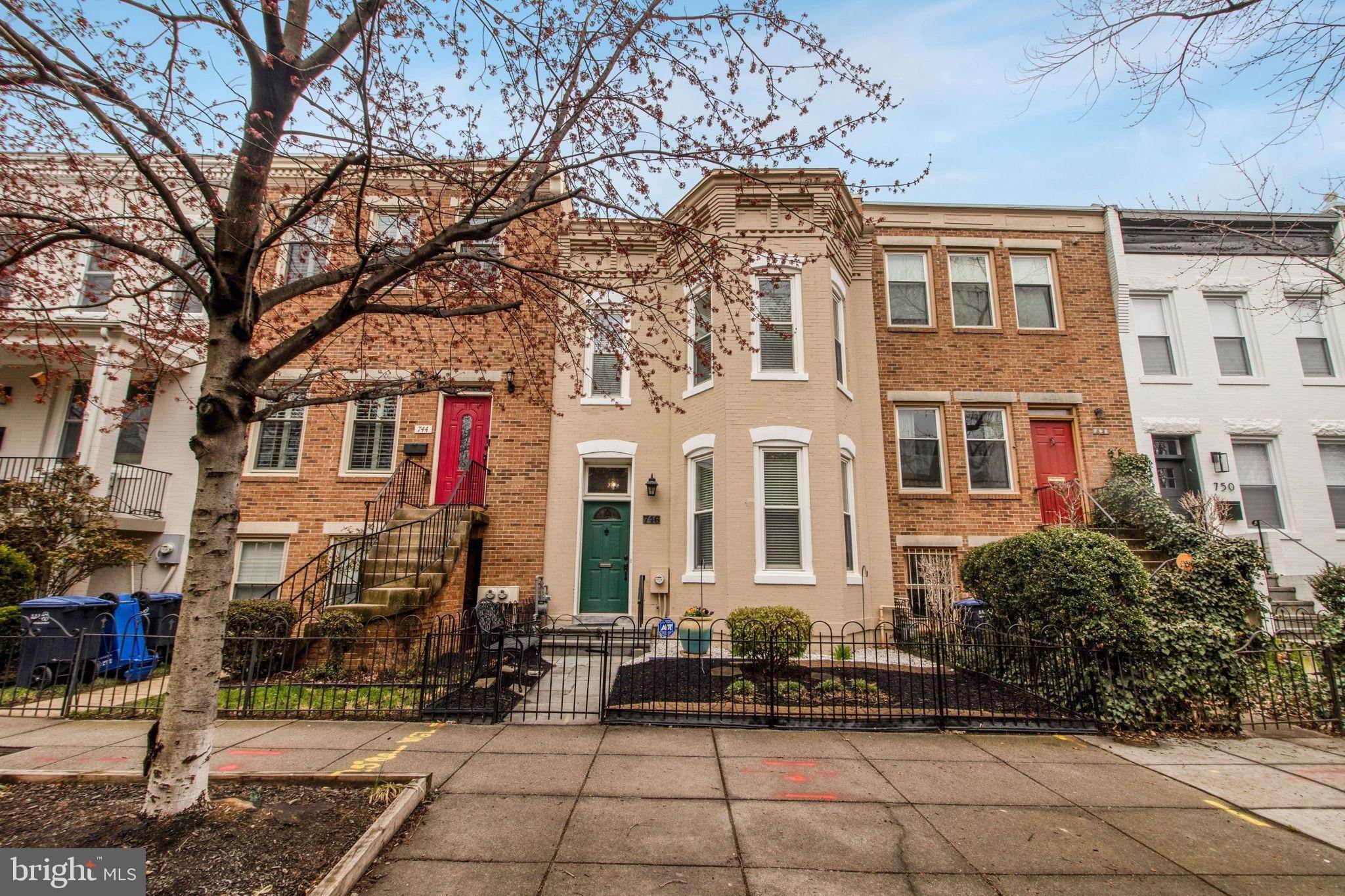Townhouse for Sale at Capitol Hill, Washington, DC 20003